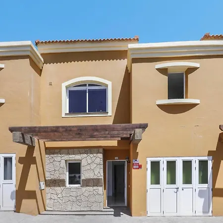 Tucanes Villa Corralejo